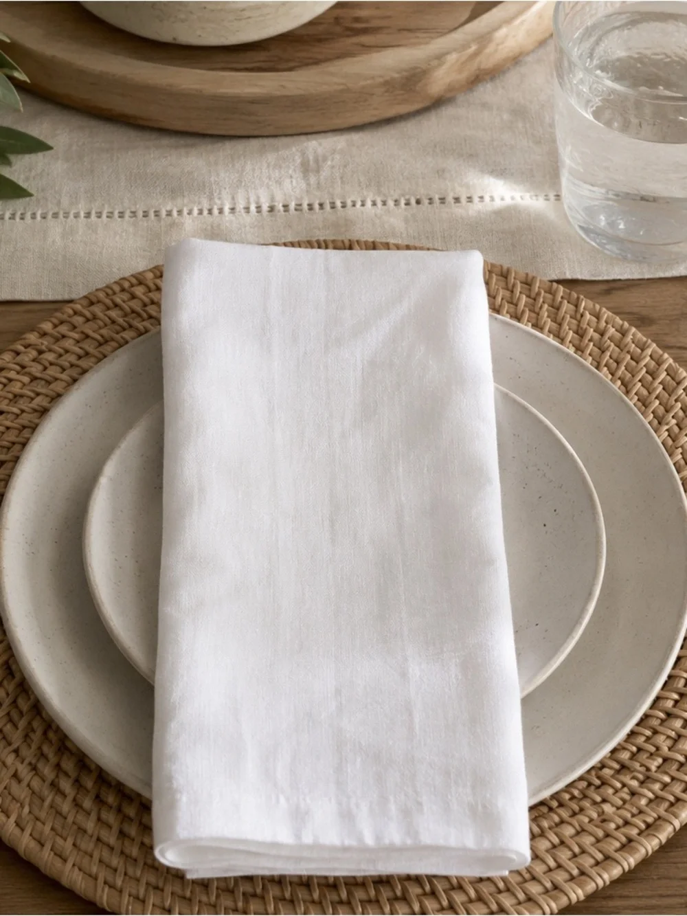 Pottery Barn White 100% Linen Dinner Napkins - Set of 8